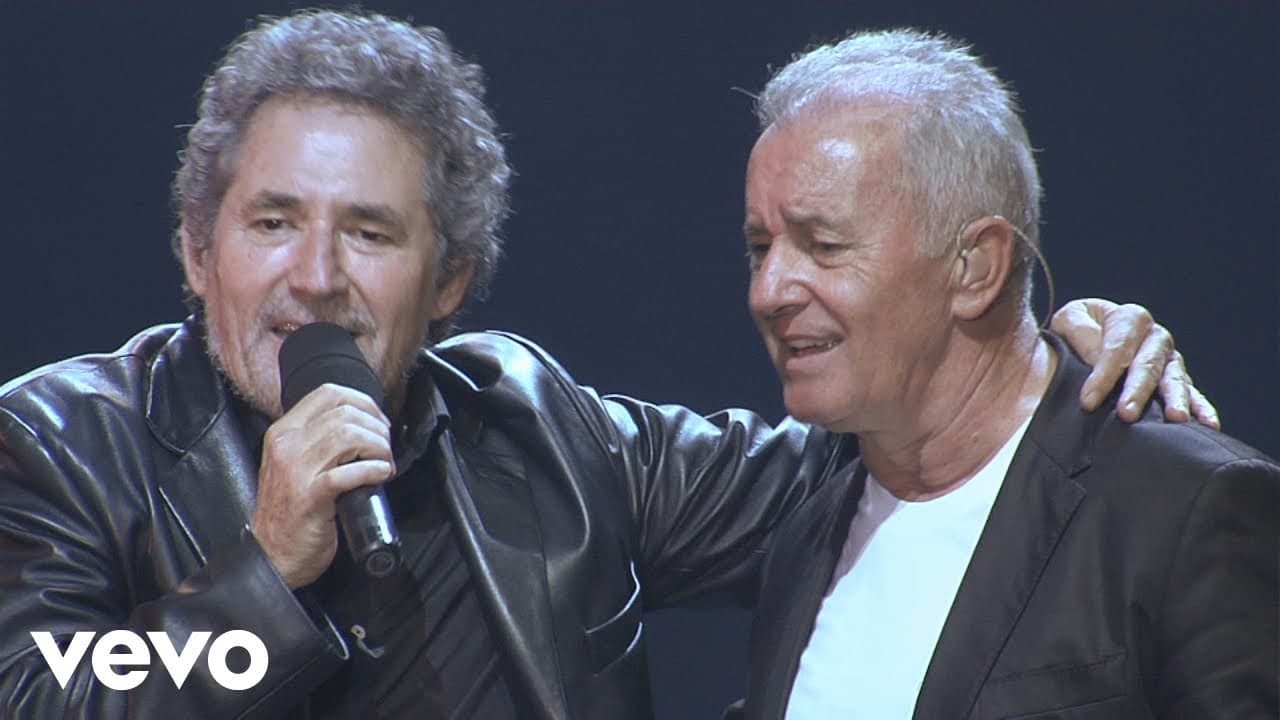 Victor Manuel con Miguel Rios - Solo Pienso en Ti (En Directo)