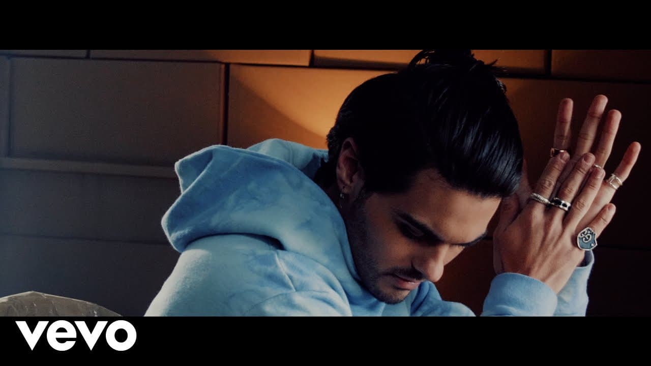 Abraham Mateo - Aunque Estés Con Él (Official Video)