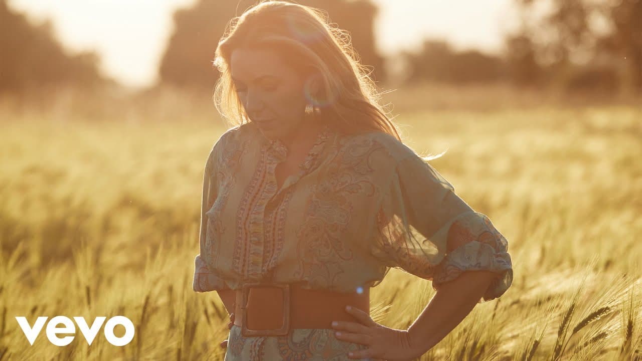 Niña Pastori - Verdes Como Los Míos