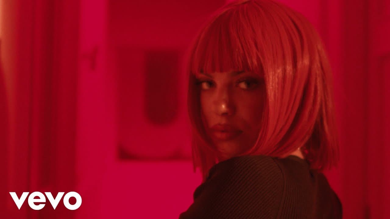 María Isabel, Moncho Chavea - Sentir Cosquillitas