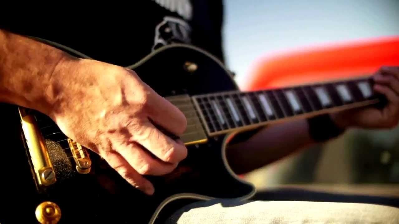 BENITO KAMELAS - "Buena Energía" Video-clip Oficial