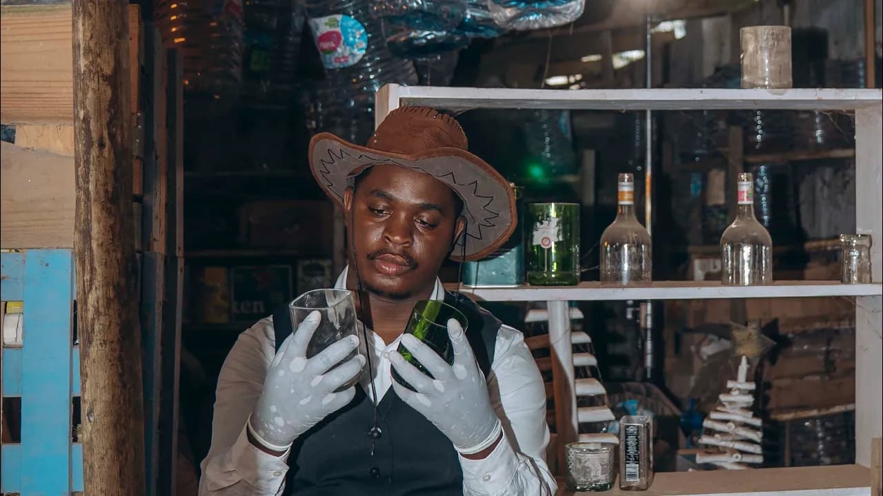 Obby Alpha - MAKOSA ( Official Visualizer Video ).