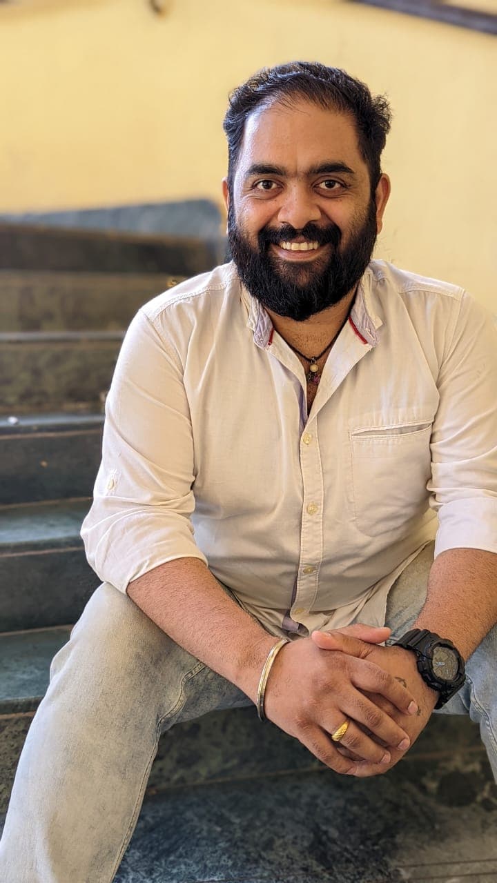 Shreyes Anil Lowlekar