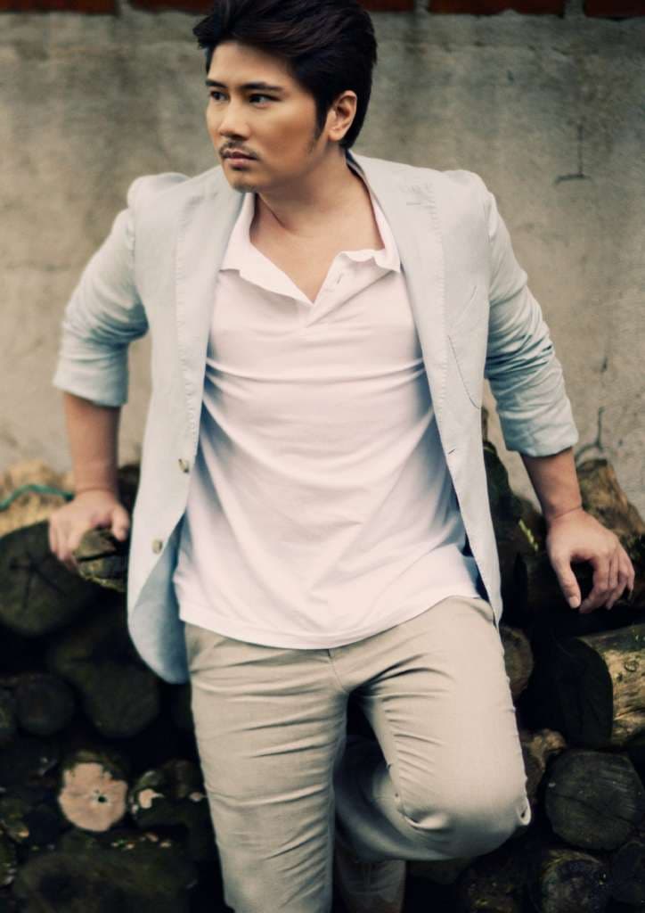 Janno Gibbs