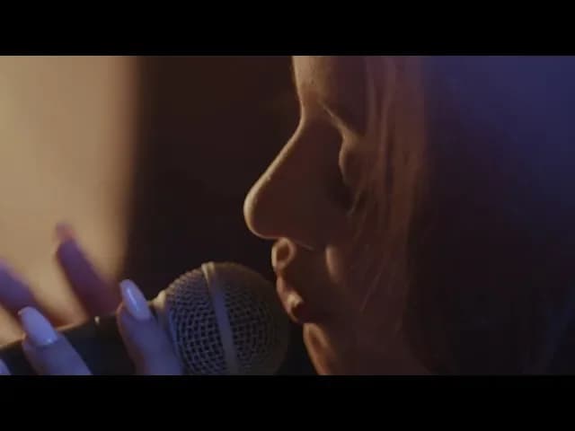 Faouzia - Tears of Gold (Stripped)