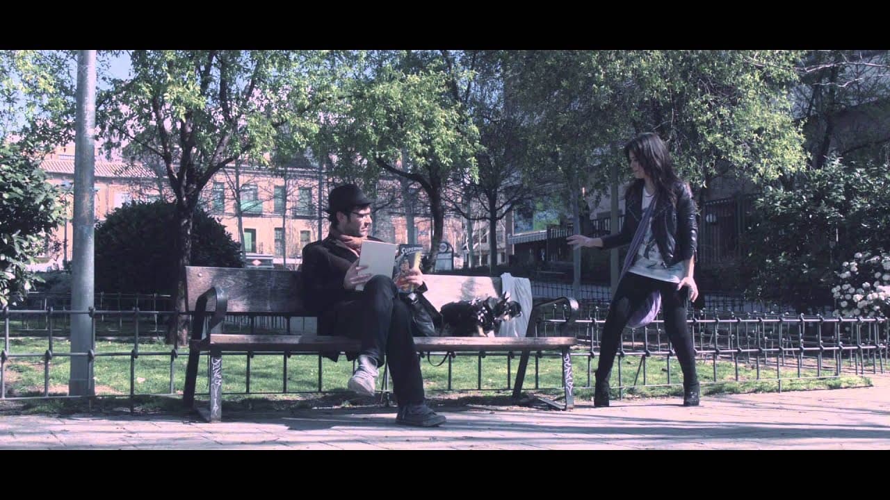 Vanesa Martín - Ropa desordenada (Videoclip oficial)