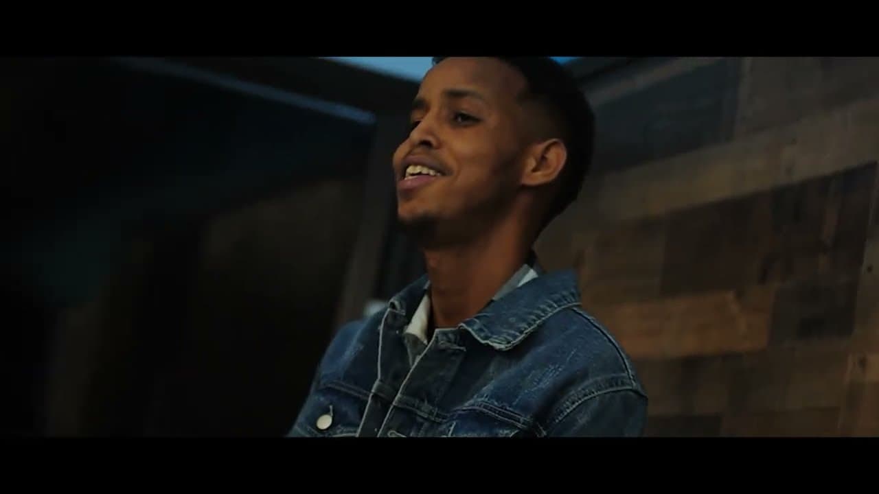 Sharma Boy ft. Rahma Hassan - Adiga Kaligaa (Official Music Video)