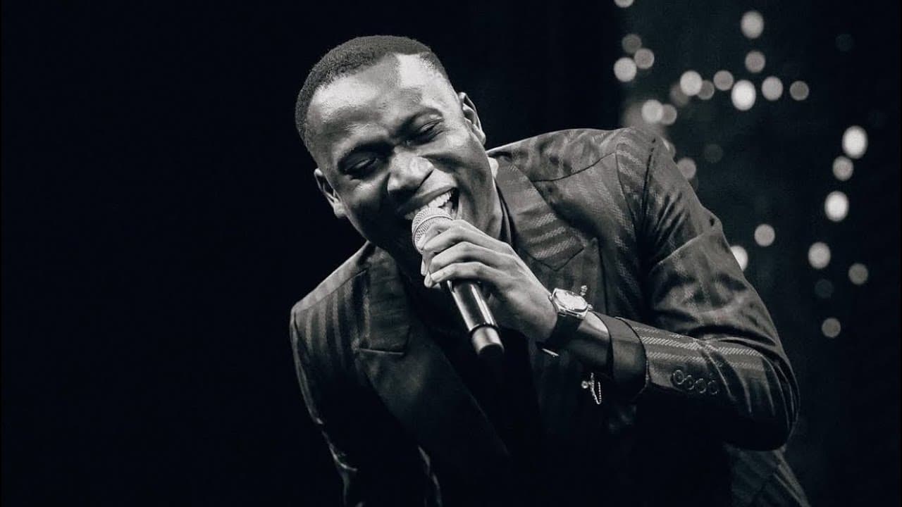 SteveHills LEADS WORSHIP AT THE L.O.G.I.C CHURCH | APOSTLE FLOURISH PETERS